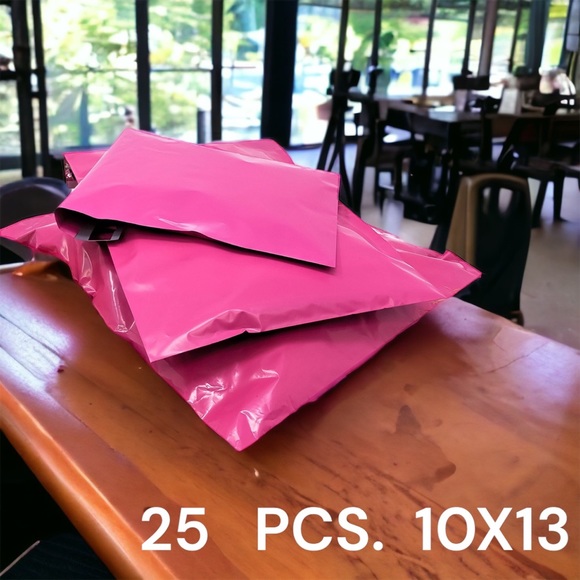 25 10X13 Hot Pink Poly Mailers ( PRICE IS FIRM ) - Picture 3 of 4